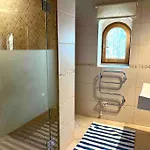 Villa Algarve 4 Ensuite Bedrooms, Private Swimming Pool, Beautiful Gardens With Water Features And Natural Bio Pool *