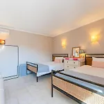 Algarve 4 Ensuite Bedrooms, Private Swimming Pool, Beautiful Gardens With Water Features And Natural Bio Pool Almancil