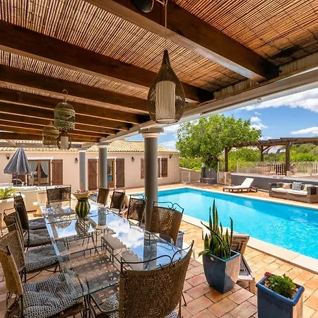Algarve, Portugal With Pool 4 Ensuite Bedrooms, Private Pool, And Beautiful Gardens Villa Almancil