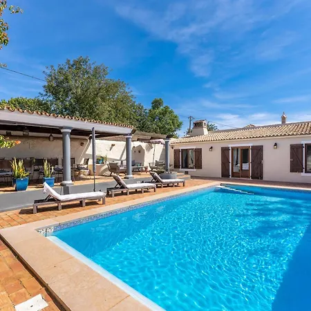 Algarve, Portugal With Pool 4 Ensuite Bedrooms, Private Pool, And Beautiful Gardens *
