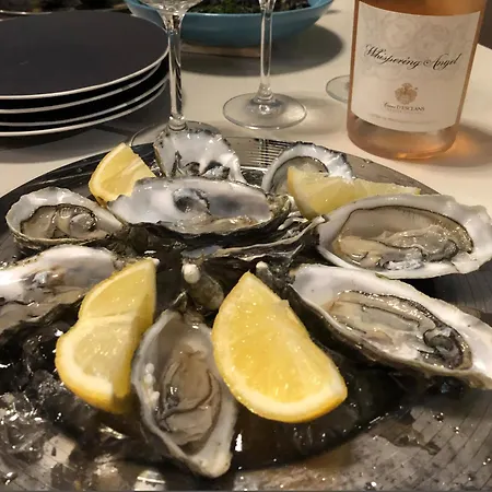 With Bio Pool 4 Ensuite Bedrooms, Private Swimming Pool And Beautiful Gardens Villa *